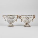 1261 2214 GARDEN URNS